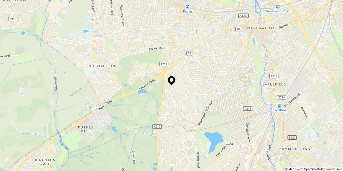 Approximate location of Oak Park Gardens, London, SW19 6AR